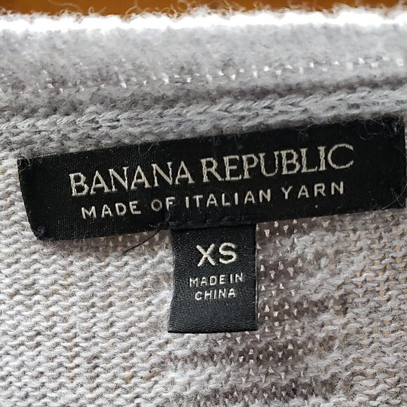 Banana Republic Italian Yarn Gray Pullover Sweater Bell Sleeves - Picture 3 of 3